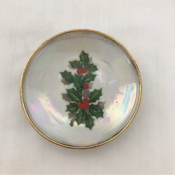 Vtg Ucagco Japan Lusterware White Iridescent Christmas Holly Berry Trinket Dish - Picture 1 of 15